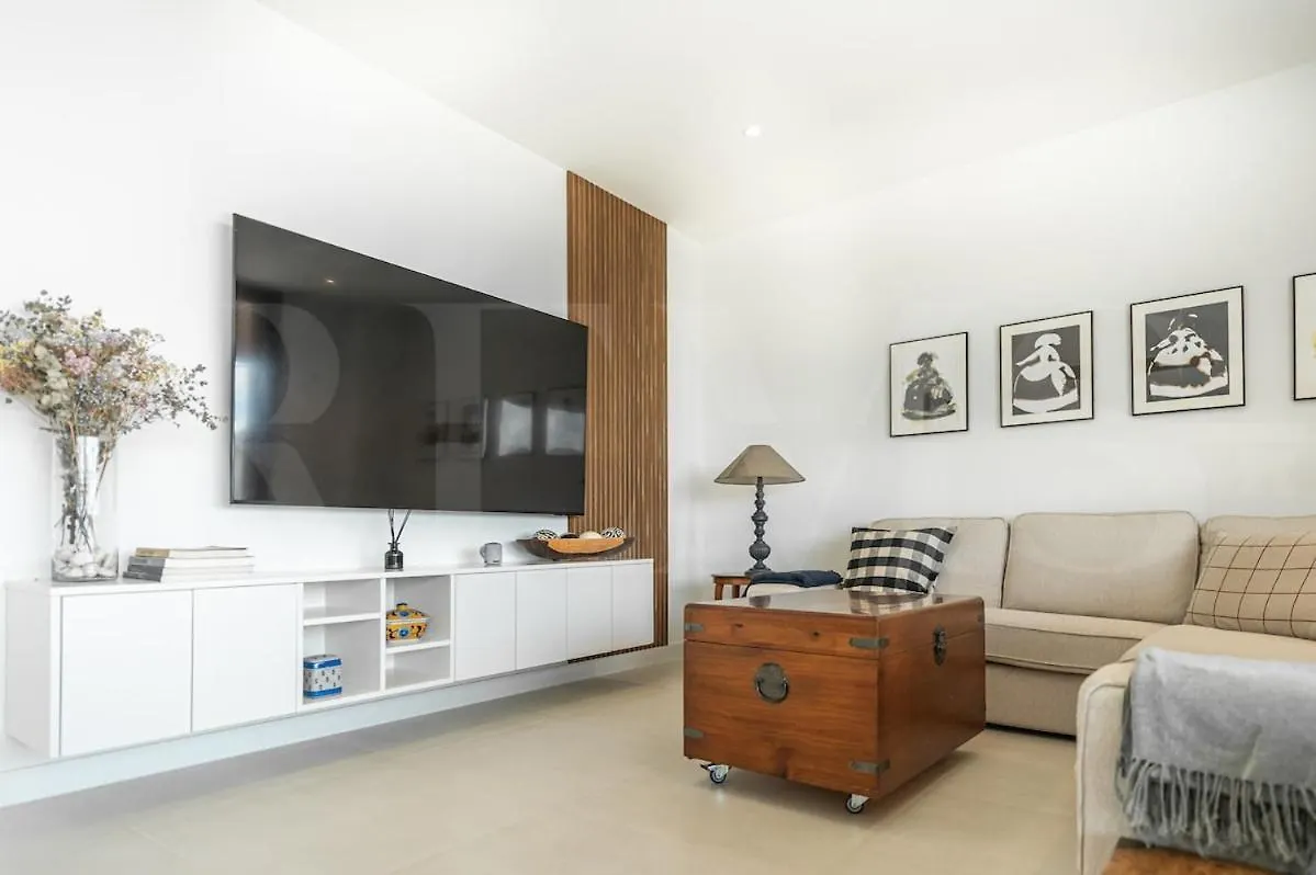 Seaside Escape With Views, Pool And Parking Rems Apartment Fuengirola Spain