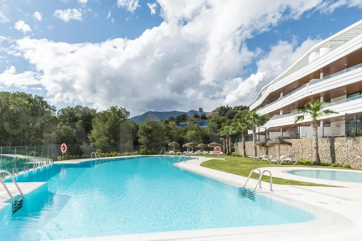 Seaside Escape With Views, Pool And Parking Rems Apartment Fuengirola