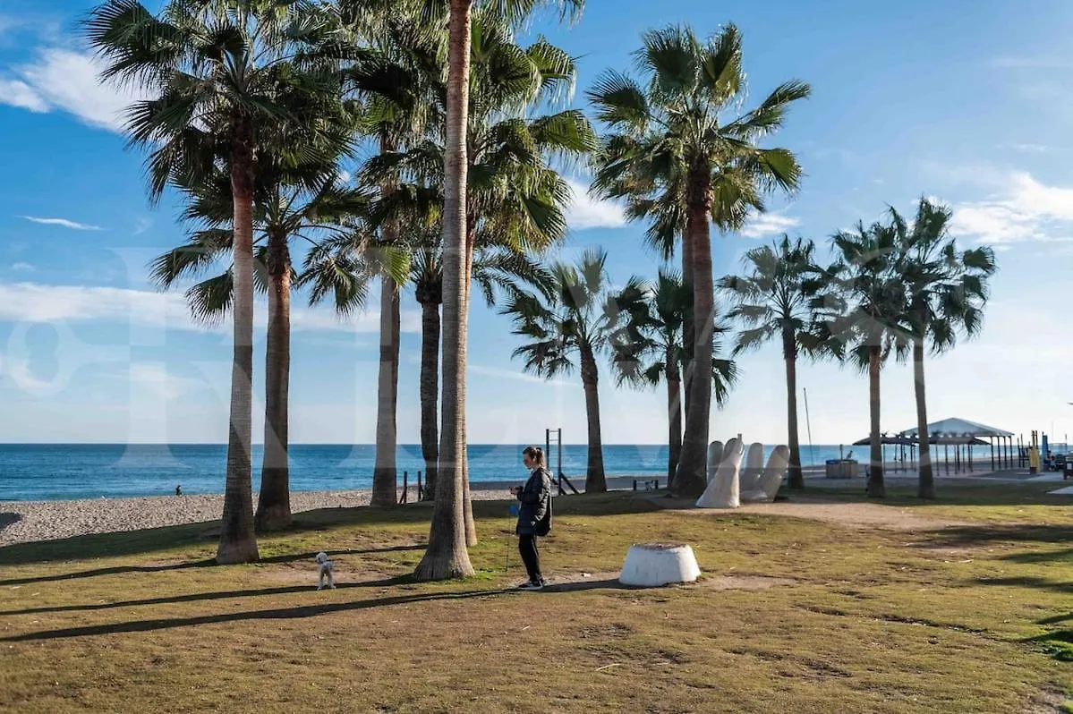 Seaside Escape With Views, Pool And Parking Rems Apartment Fuengirola